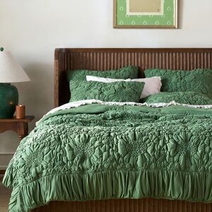 Anthropologie Dahlia Forest Green Jersey Cotton Quilt
